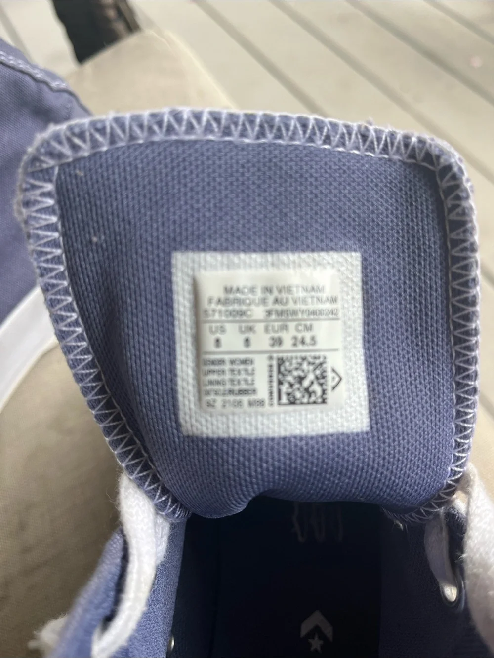 Size 8 Lugged bottom platform Chuck Taylor high top Converse  blue